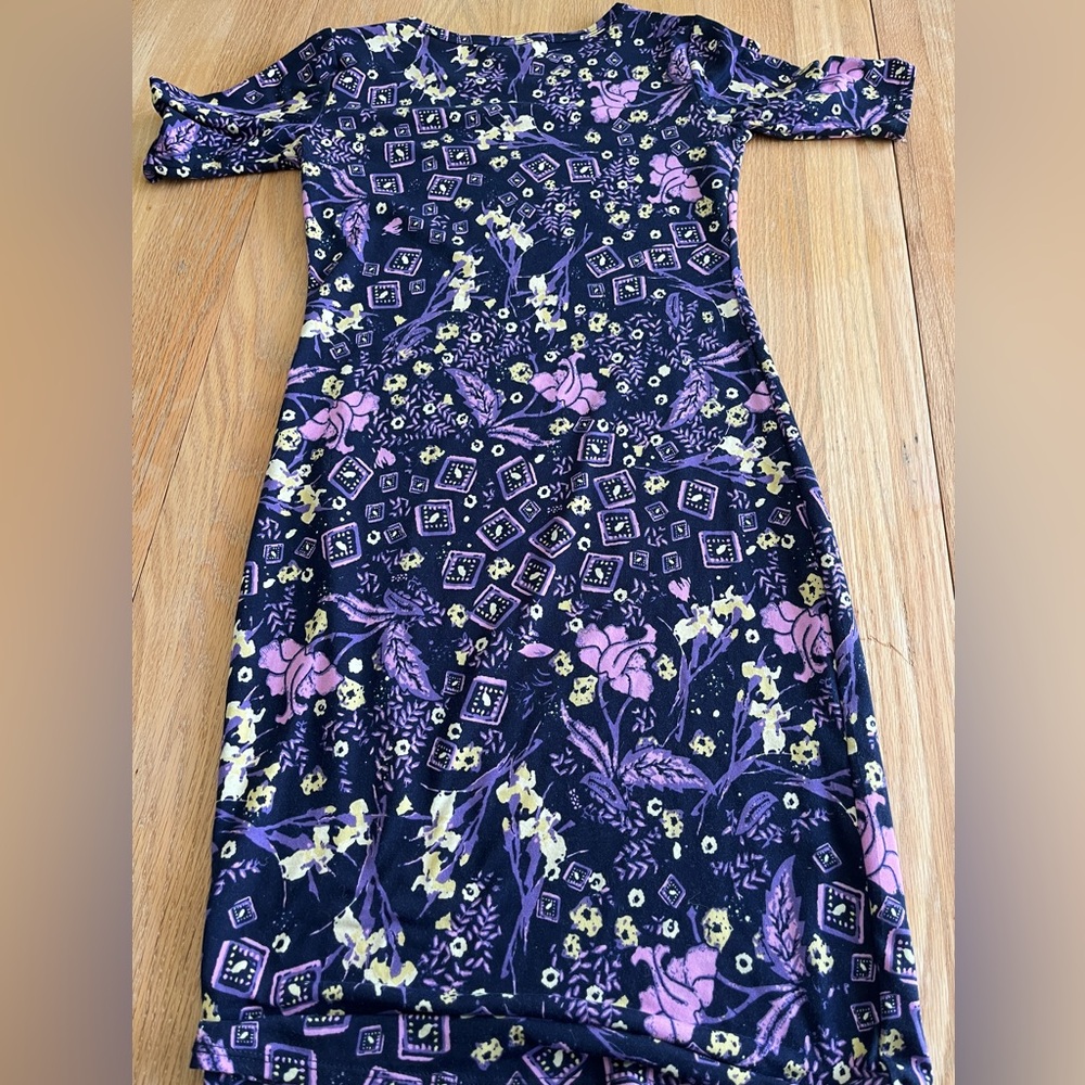 XXS Lularoe Julia style pencil dress. Purple shades and floral accents